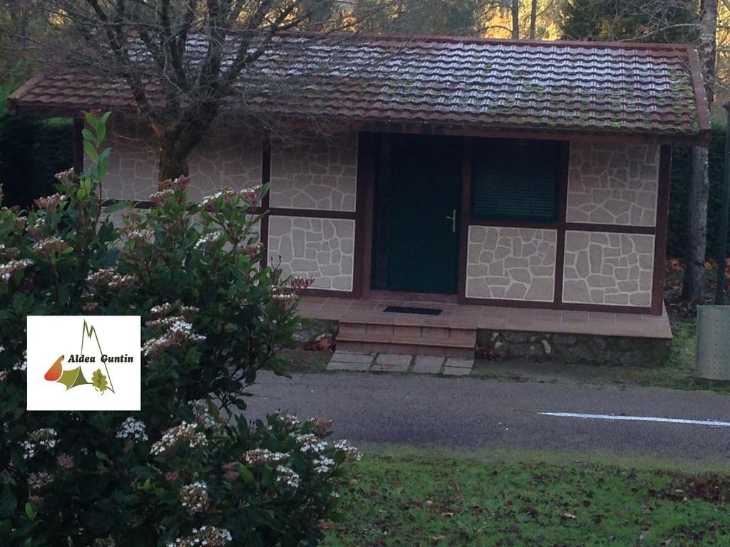 Hotel Aldea Guntin Camping Caniza La Caniza Exterior foto