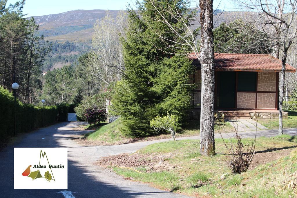 Hotel Aldea Guntin Camping Caniza La Caniza Exterior foto