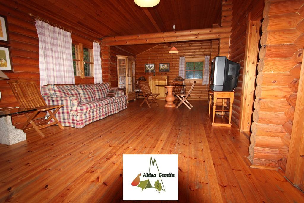 Hotel Aldea Guntin Camping Caniza La Caniza Exterior foto