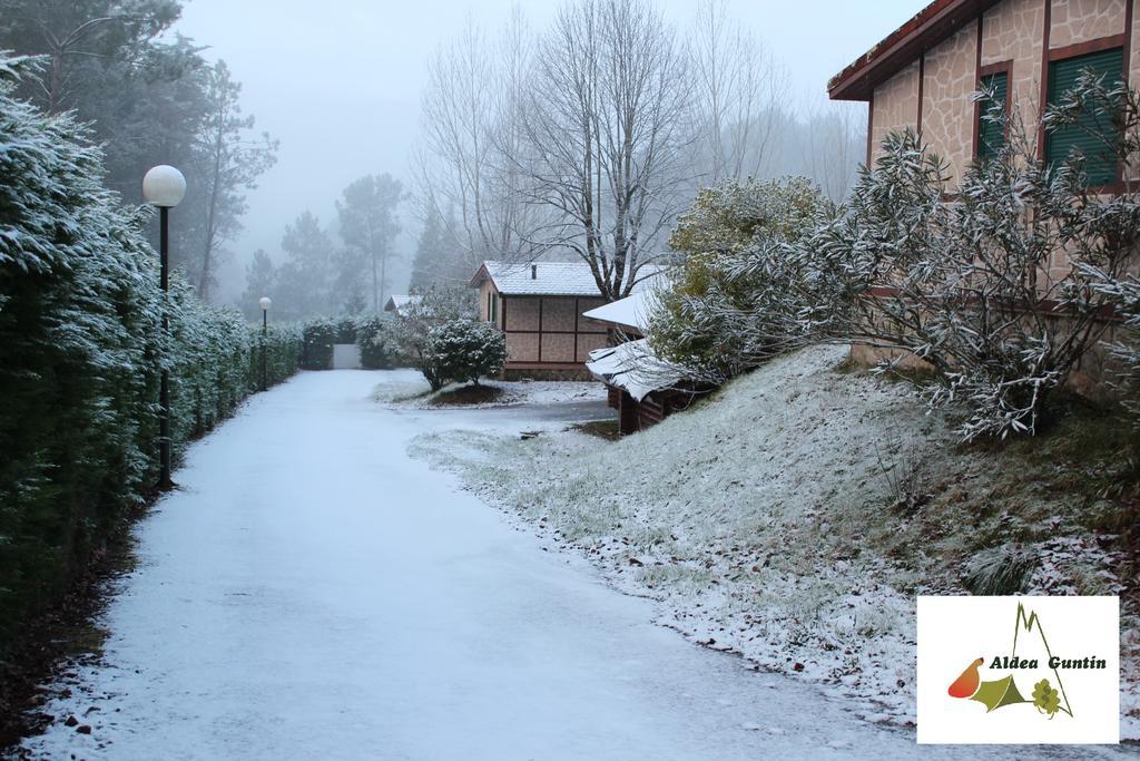 Hotel Aldea Guntin Camping Caniza La Caniza Exterior foto
